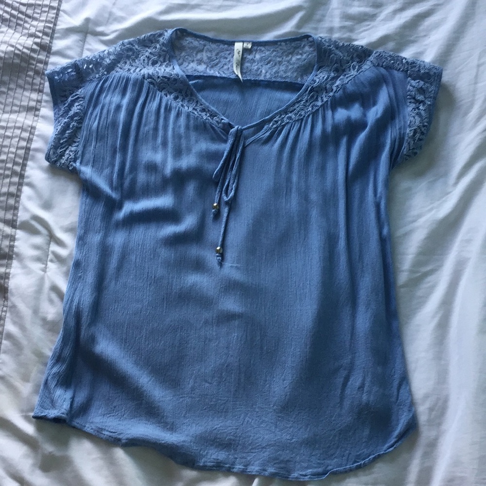 Women’s Blouse